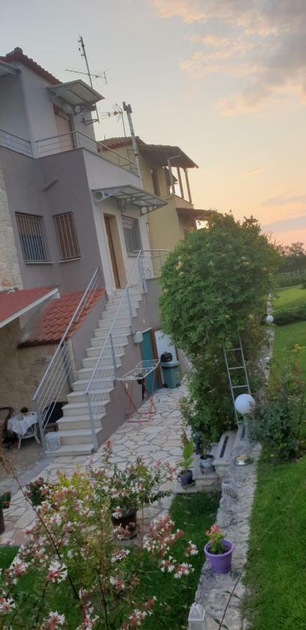 Maria'S Luxury Apartment Кассандра Экстерьер фото
